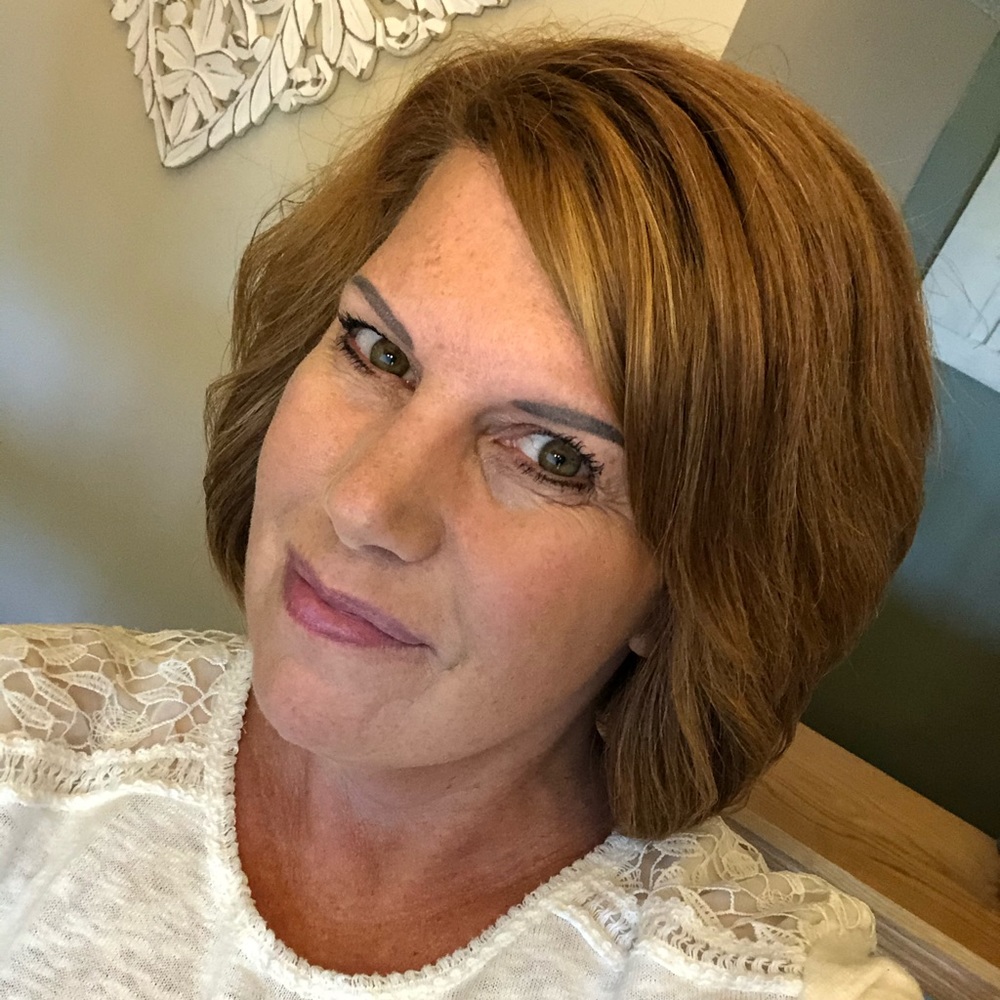 Meet your Posher, Laurie